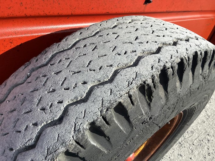 new-holland-513-image-12