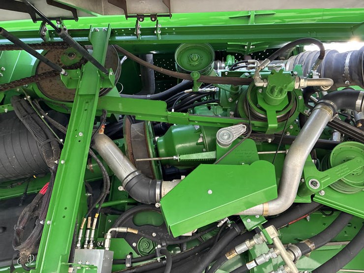 2015-john-deere-s680-image-51