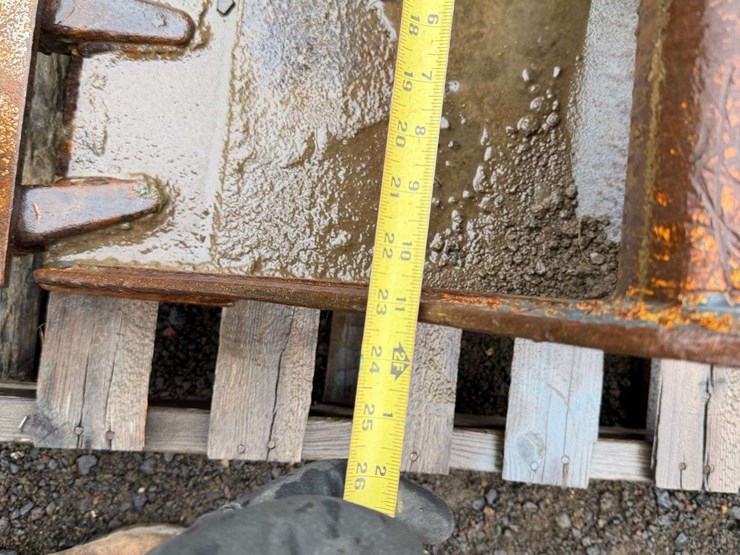 2017-deere-35g-image-49