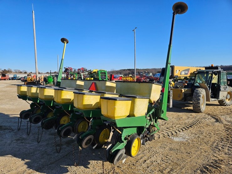 john-deere-7000-image-5