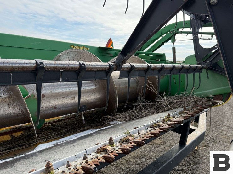 2009-john-deere-635f-image-41