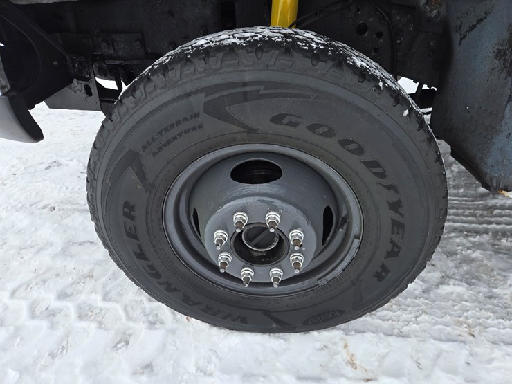 2001-ford-f350-image-44