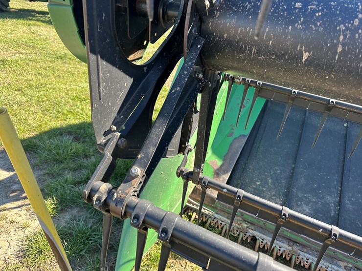 john-deere-630d-image-45