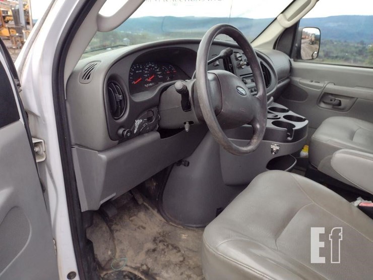 2008-ford-e150-image-12