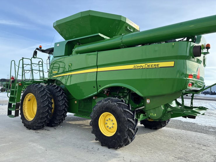 2015-john-deere-s680-image-7