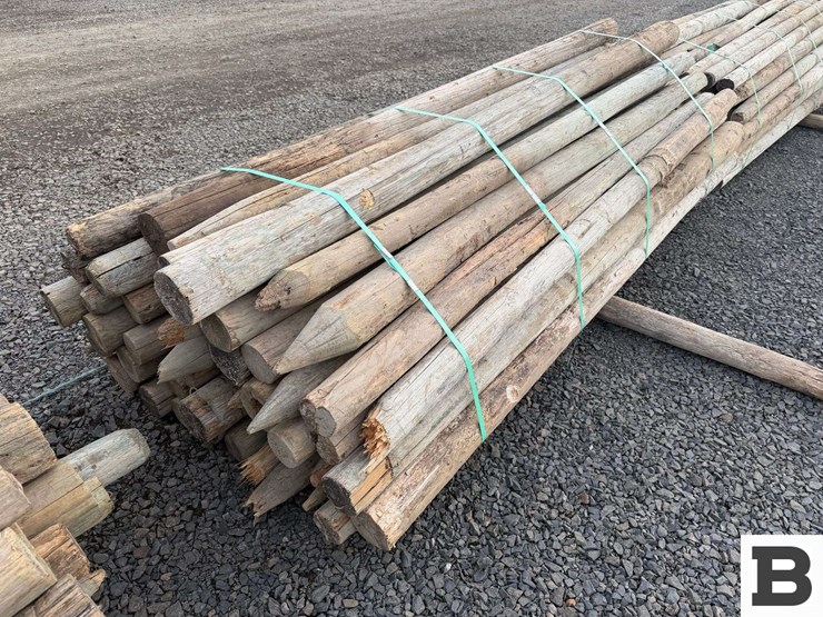 ..-wooden-posts-image-4