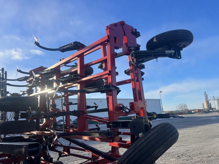 case-ih-200-image-15