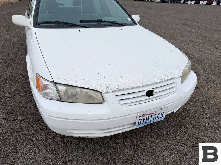 1999-toyota-camry-sedan-image-7