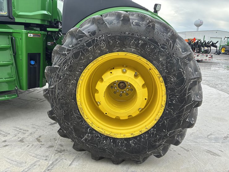 2025-john-deere-9r-590-image-68