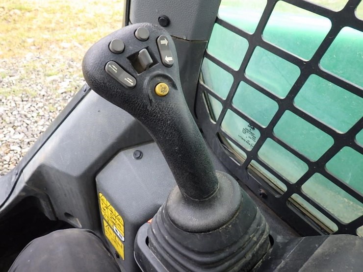 2025-bobcat-t76-image-27