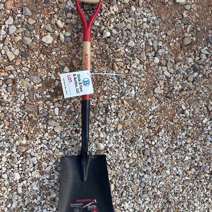 NEW SQUARE SHOVEL