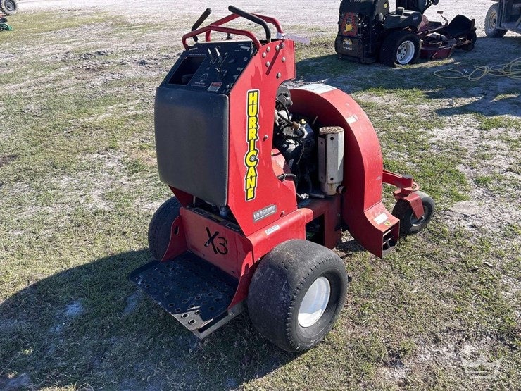 hurricane-power-x3-walk-behind-debris-blower-image-3