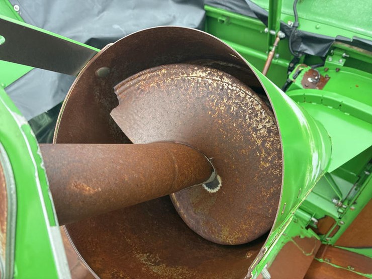 2014-john-deere-s680-image-89