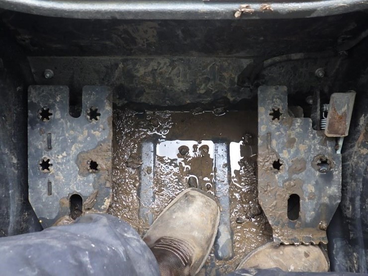 2025-bobcat-t76-image-25