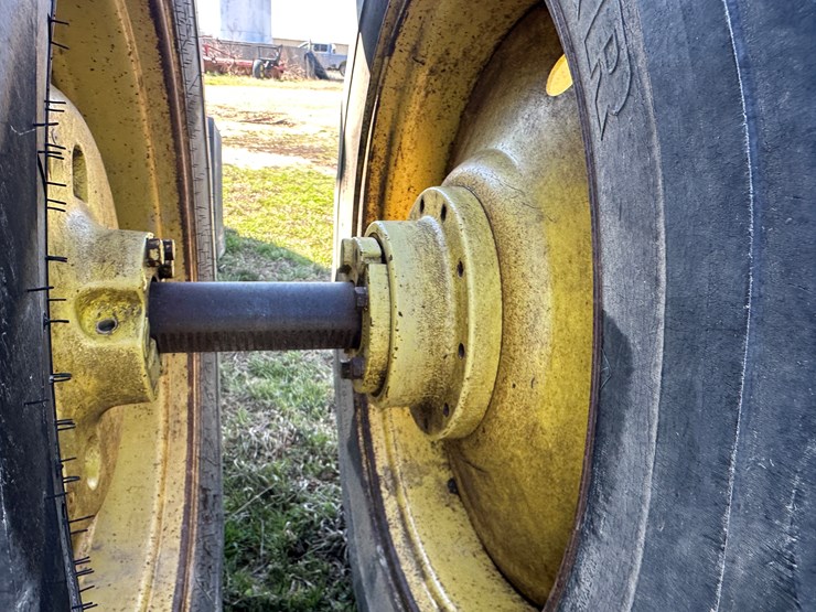 john-deere-4650-image-12