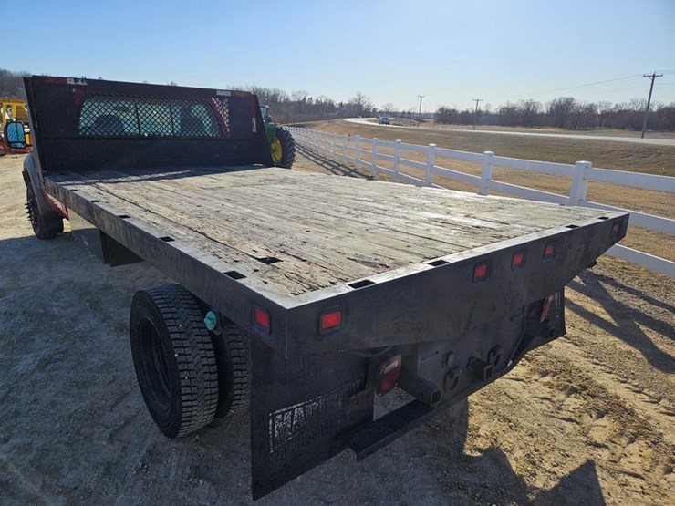 2005-ford-f550-image-10