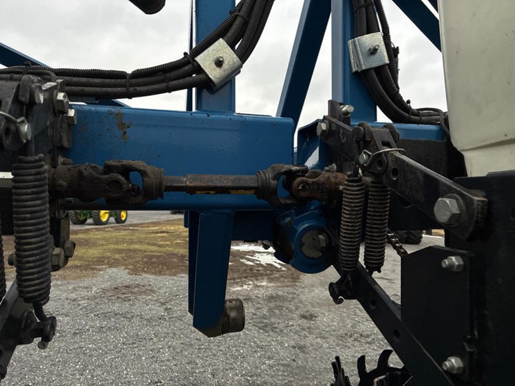 2010-kinze-3600-image-66