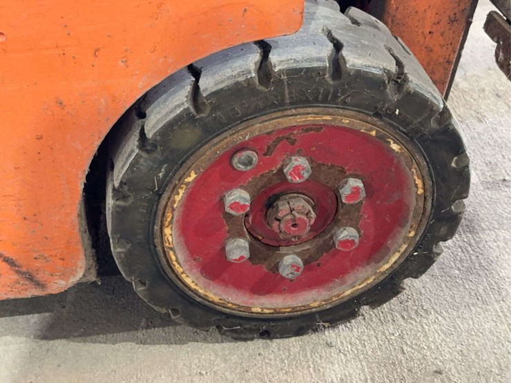 clark-forklift-image-20