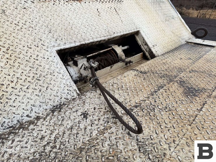 1981-haull-flatbed-equipment-trailer-image-13