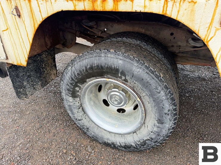 2001-dodge-ram-3500-image-31