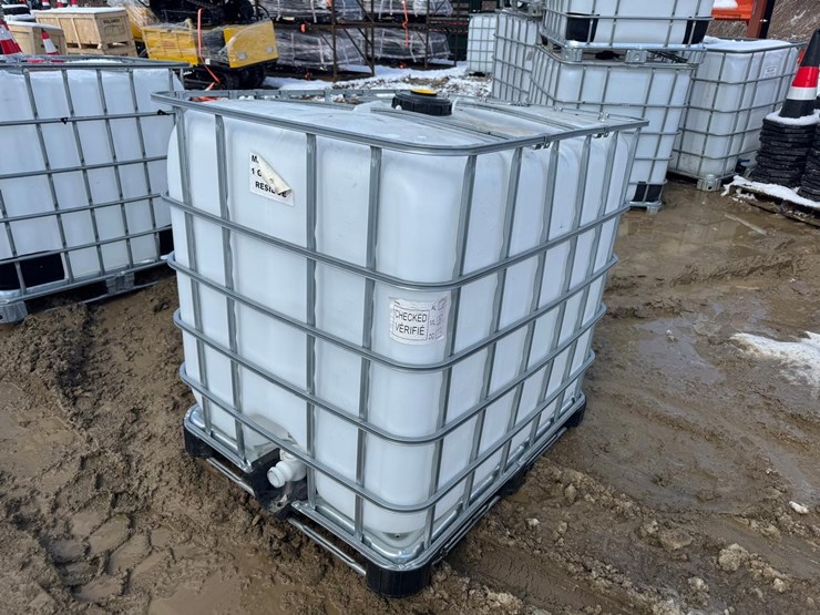 water-tank-tote-image-1