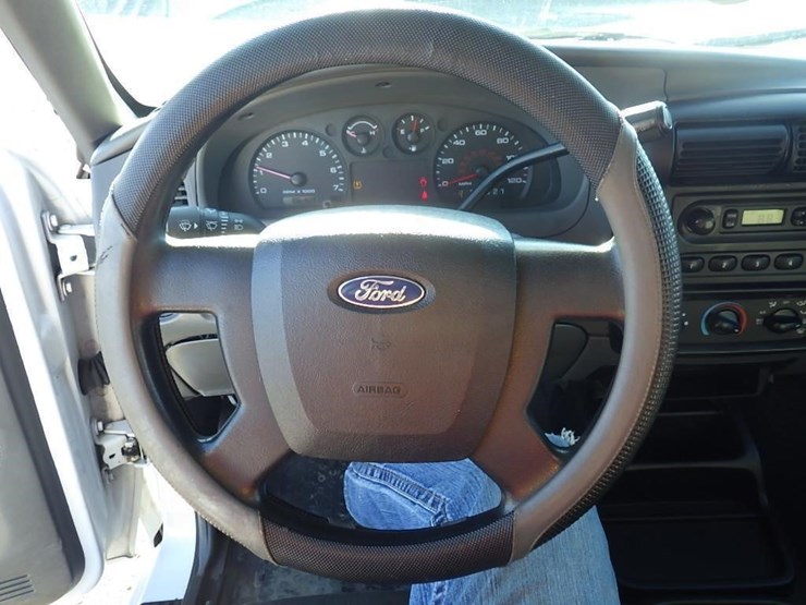 2011-ford-ranger-image-24