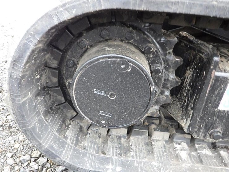 caterpillar-305.5-image-27