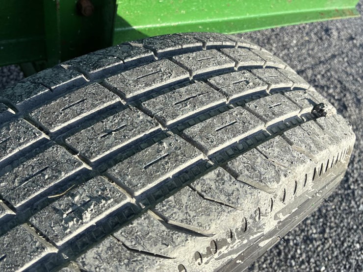 john-deere-7-image-14