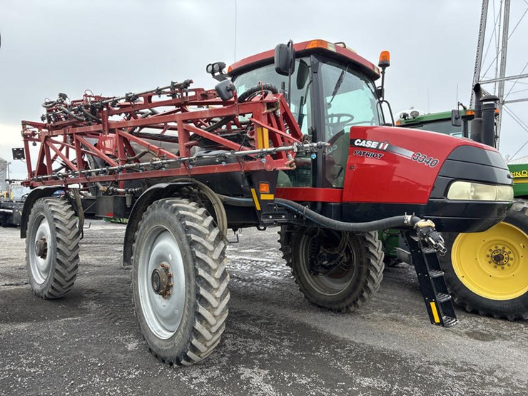 2015-case-ih-patriot-3340-image-1