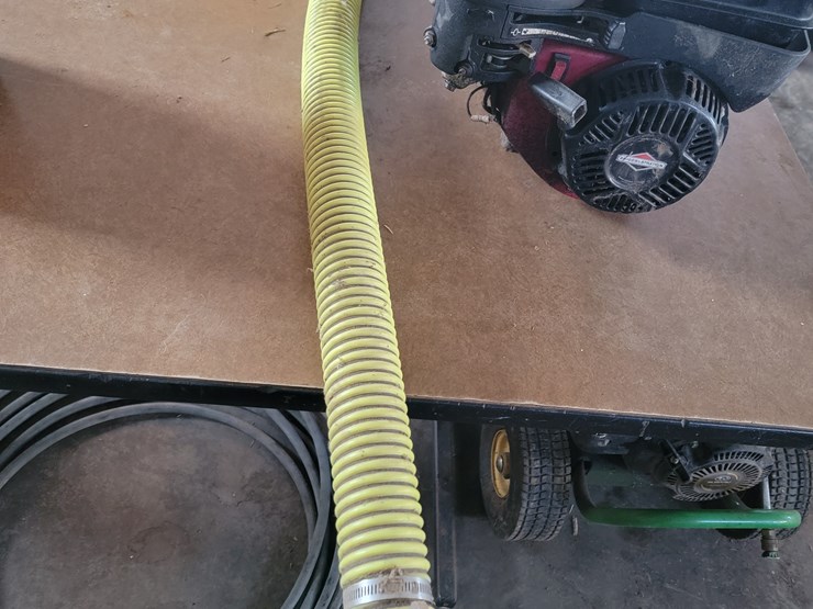 #8995-•-briggs-and-stratton-fertilizer-pump-image-3