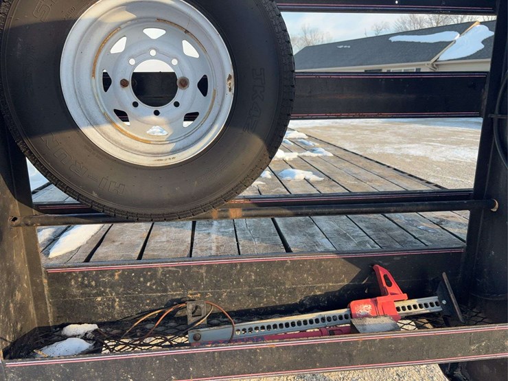 24'-rainbow-gooseneck-trailer-image-18