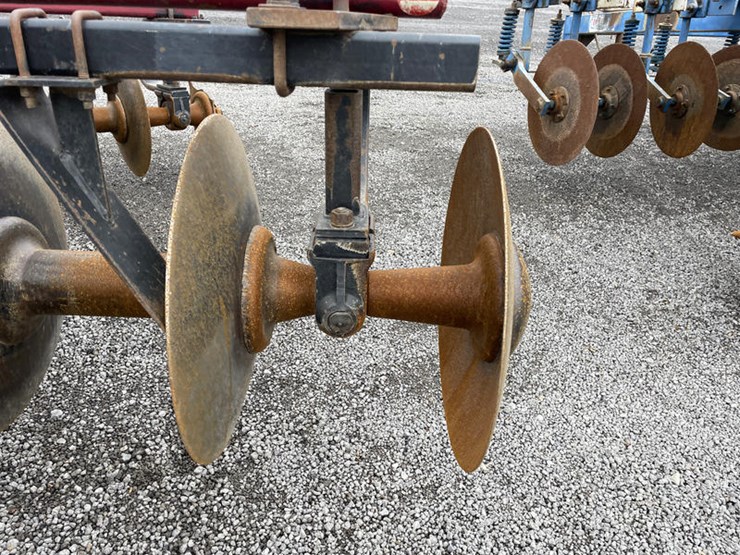 #5042-•-m&w-earthmaster-image-40