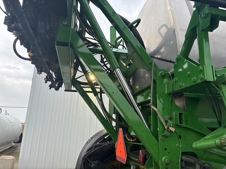 2011-john-deere-4830-image-27