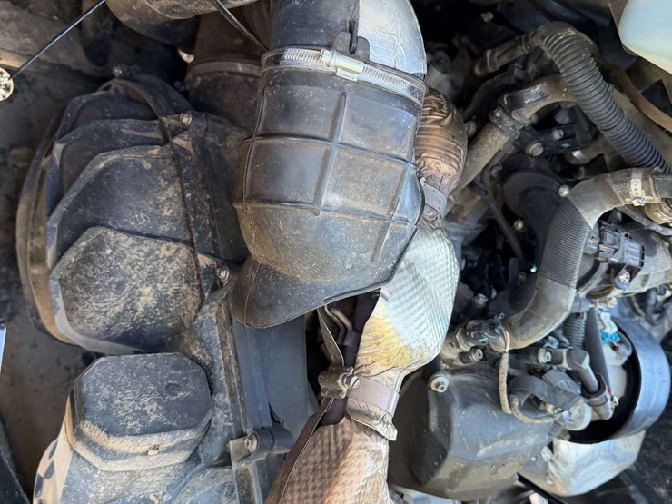 2023-can-am-defender-limited-hd10-atv-image-29