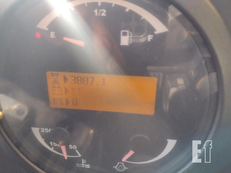 2013-caterpillar-tl943c-image-5