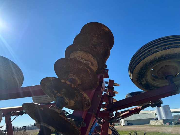 case-ih-3900-image-43