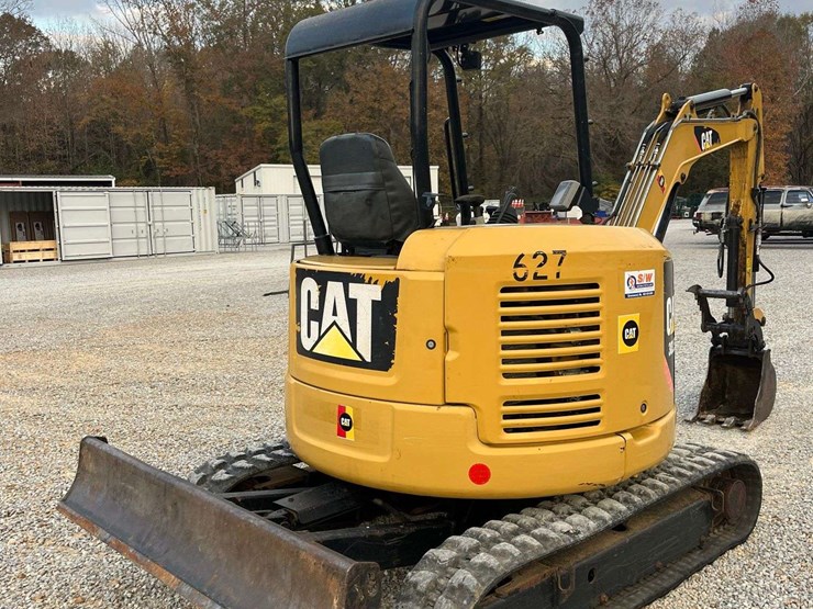 caterpillar-303-image-9