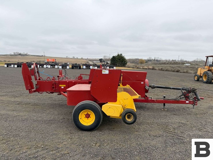 2010-new-holland-bc5080-image-4