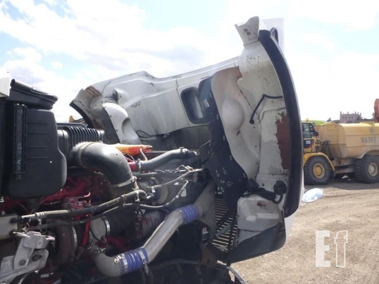 freightliner-coronado-122-image-23