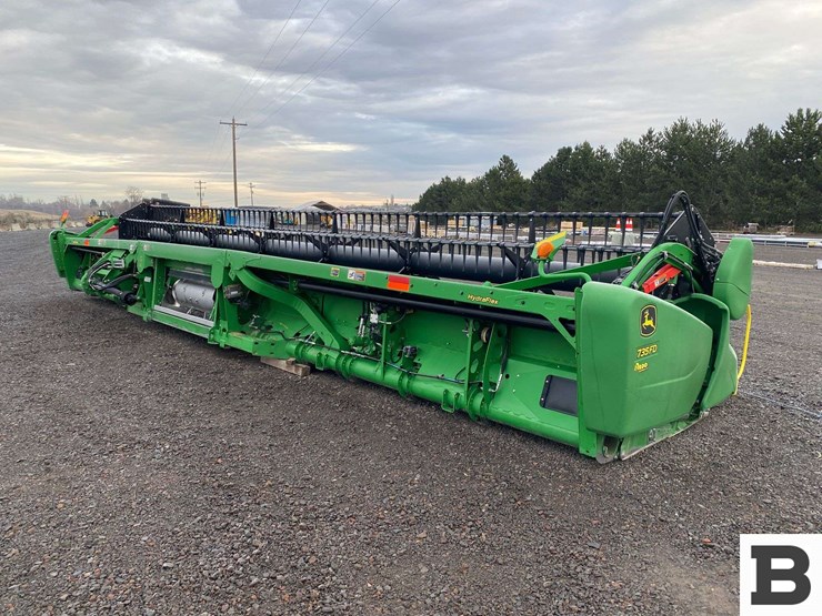 2019-john-deere-735fd-image-5