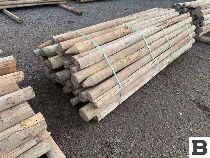 ..-wooden-posts-image-3