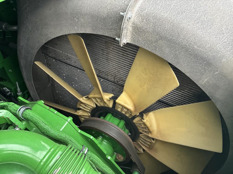 2014-john-deere-s680-image-97