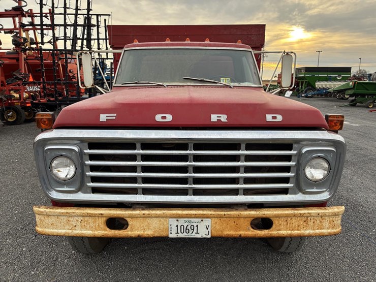 1975-ford-f600-image-7