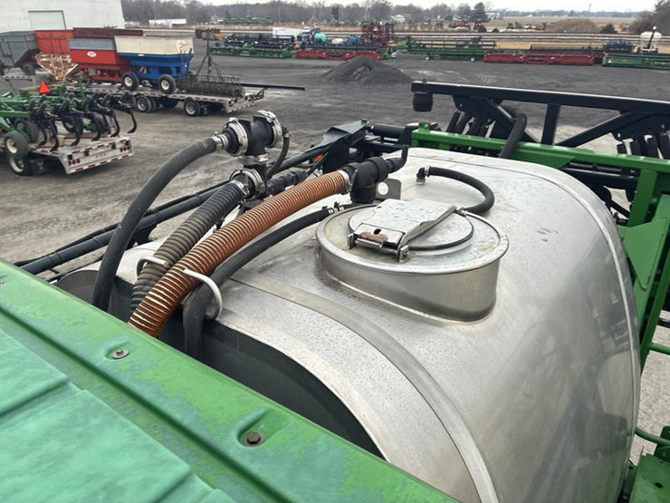 2011-john-deere-4830-image-70