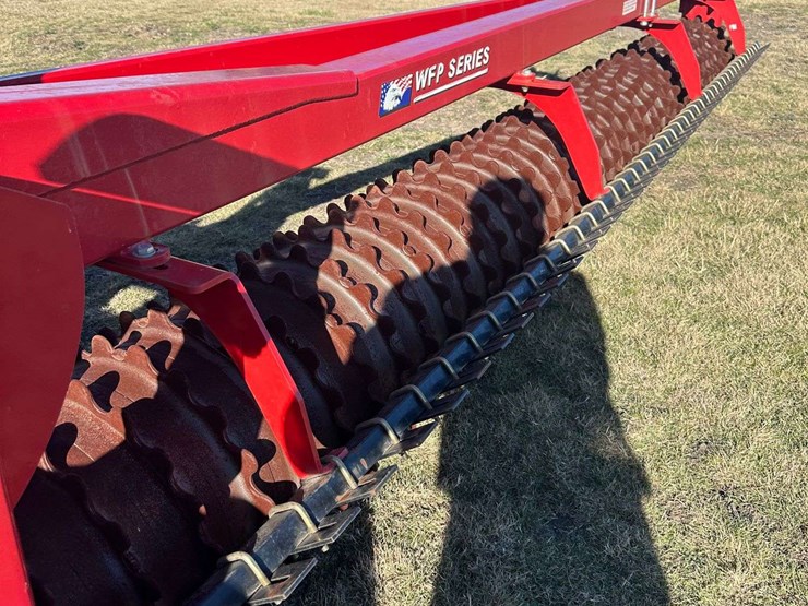 2019-brillion-wfp-cultipacker-image-17