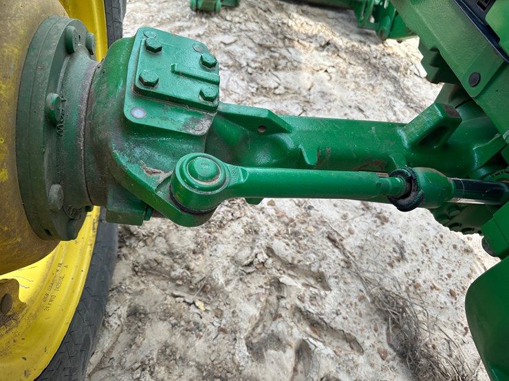 2011-john-deere-5090m-image-13