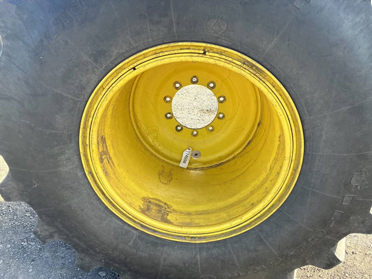 #114558-•-2)-tires-&-rims-1250/45-32-image-13