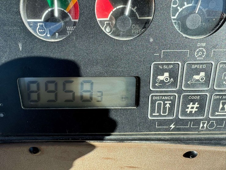 1998-john-deere-8100-image-37