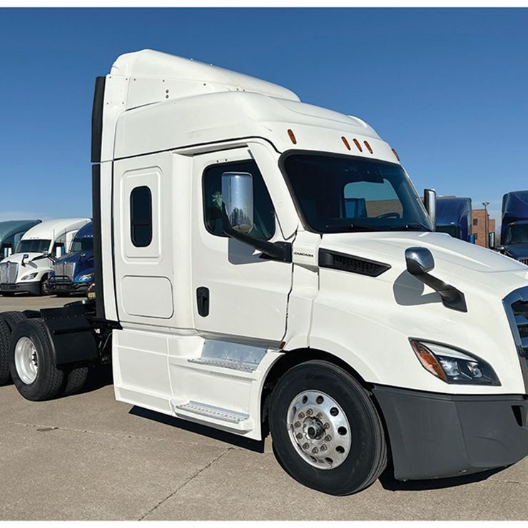 2022 FREIGHTLINER CASCADIA 116