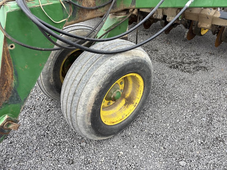 1995-john-deere-750-image-3